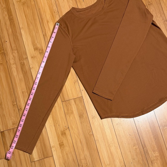 Lululemon High-Neck Running and Training Long Sleeve Shirt
Roasted Brown Size 8 - Picture 12 of 14